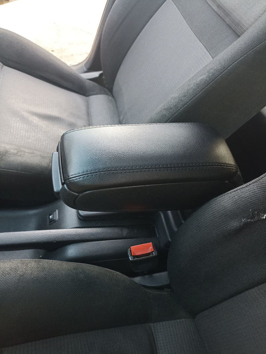 Armrest V-3 Niken Luxury for Volkswagen Golf 4 1997-2006 - image 1