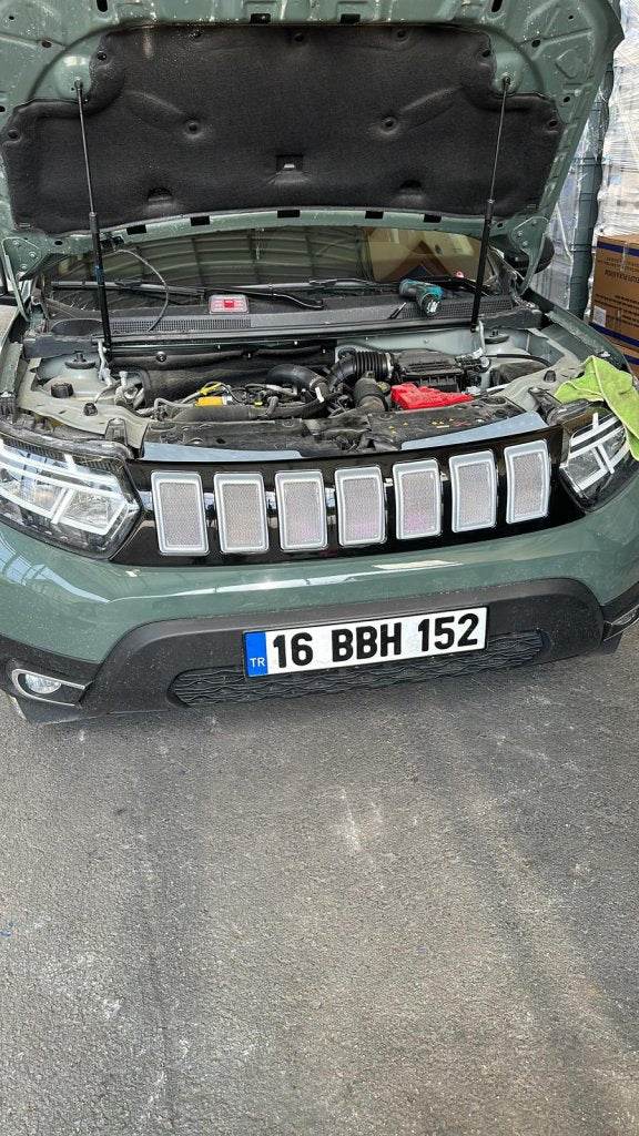 Front grille (grey) for Dacia Duster 2018-2024 - Reelken Auto