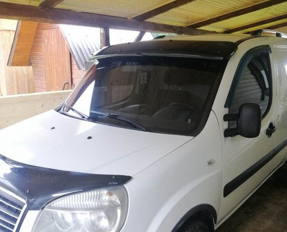 The visor on the windshield (gloss black, 5mm) for Fiat Doblo I 2001-2005 - Reelken Auto