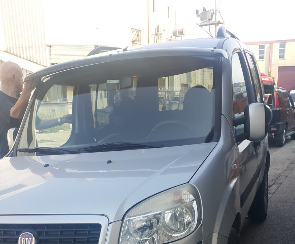 Windshield visor (black gloss, 5mm) for Fiat Doblo I 2001-2005 - image 3