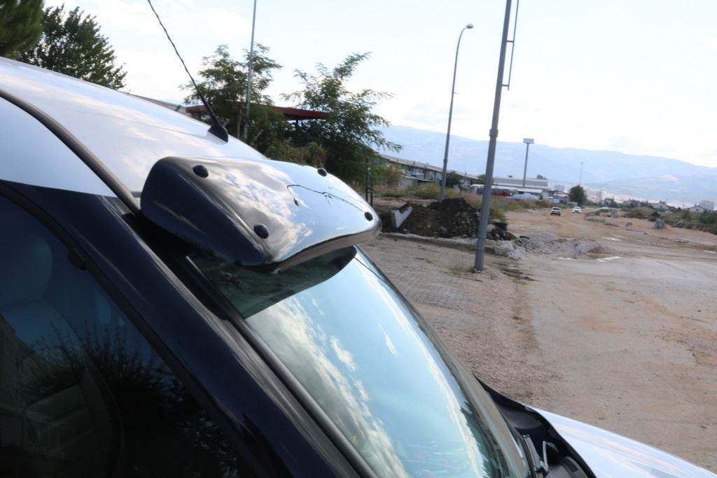 The visor on the windshield (gloss black, 5mm) for Opel Combo 2012-2018 - Reelken Auto