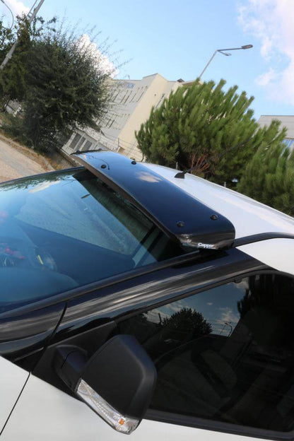 The visor on the windshield (gloss black, 5mm) for Fiat Doblo II 2010-2022 - Reelken Auto