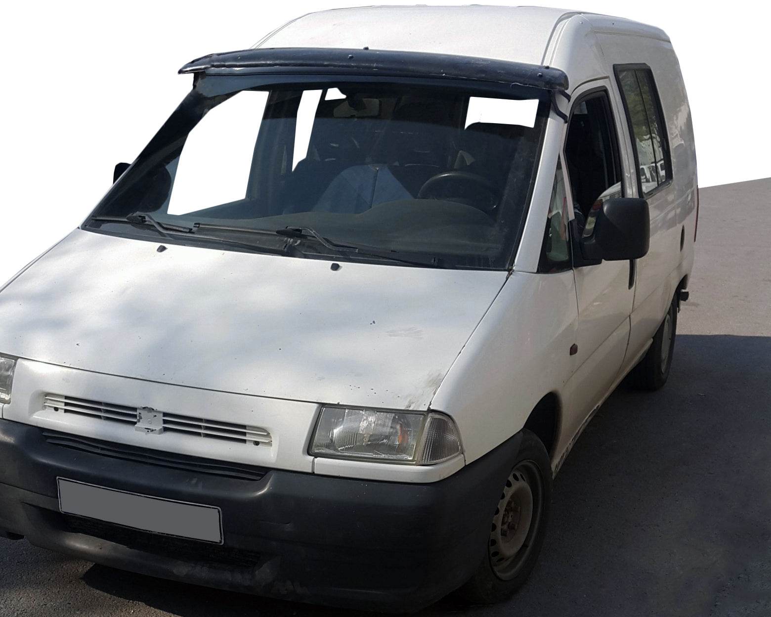 The visor on the windshield (gloss black, 5mm) for Citroen Jumpy 1996-2007 - Reelken Auto