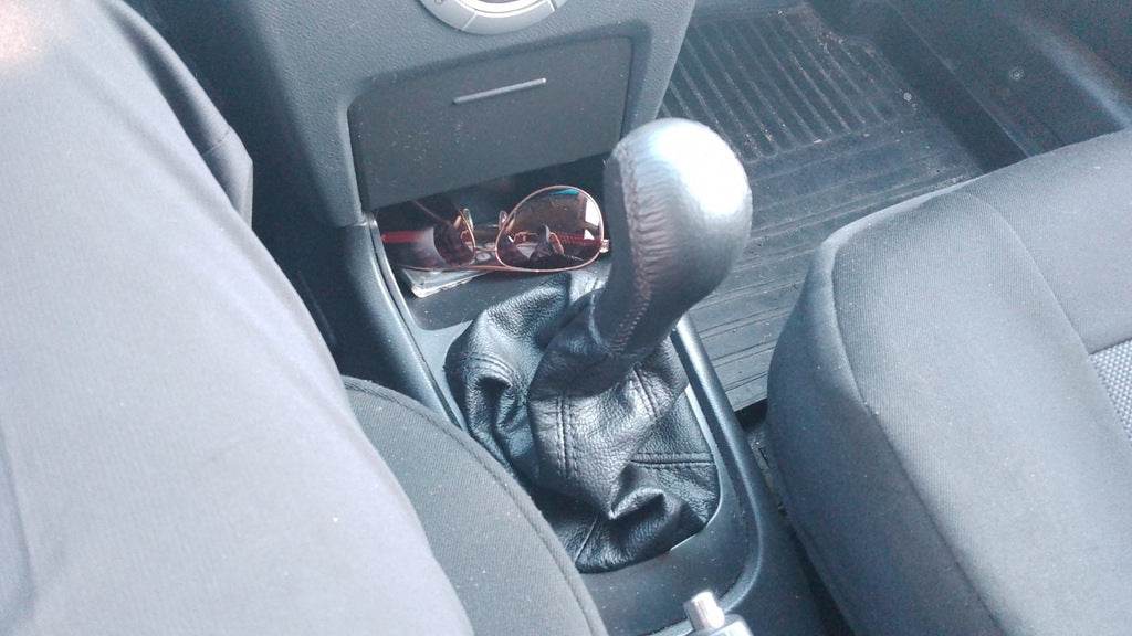 Universal Case with gear knob (black, leather) - Reelken Auto