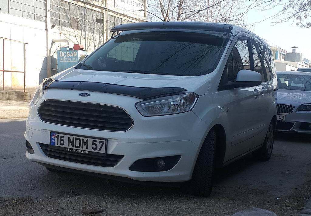 The visor on the windshield (gloss black, 5mm) for Ford Courier 2014-2023 - Reelken Auto