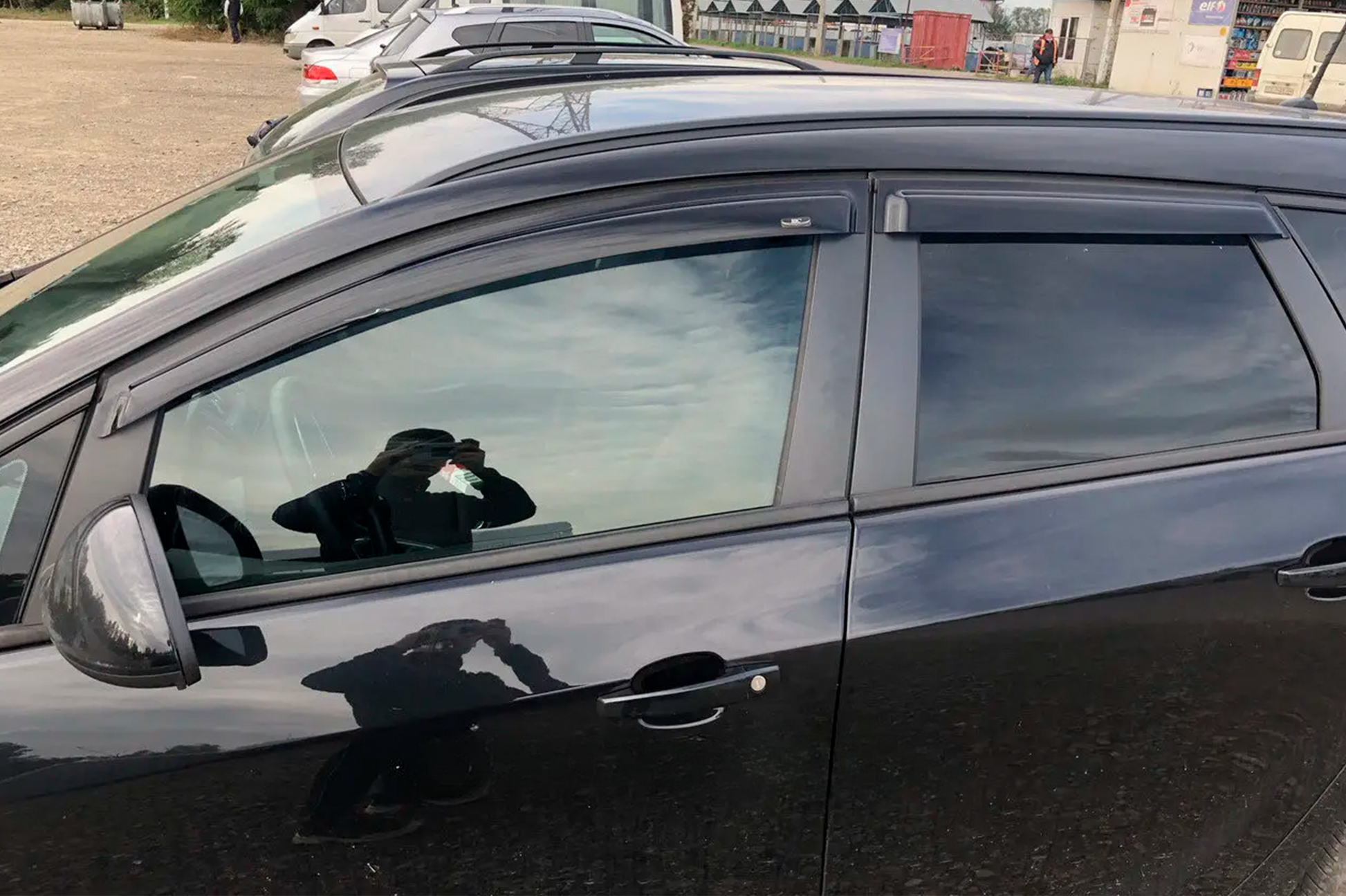 Window Deflectors HB (4 pcs, HIC) for Opel Astra H 2004-2013 - image 3