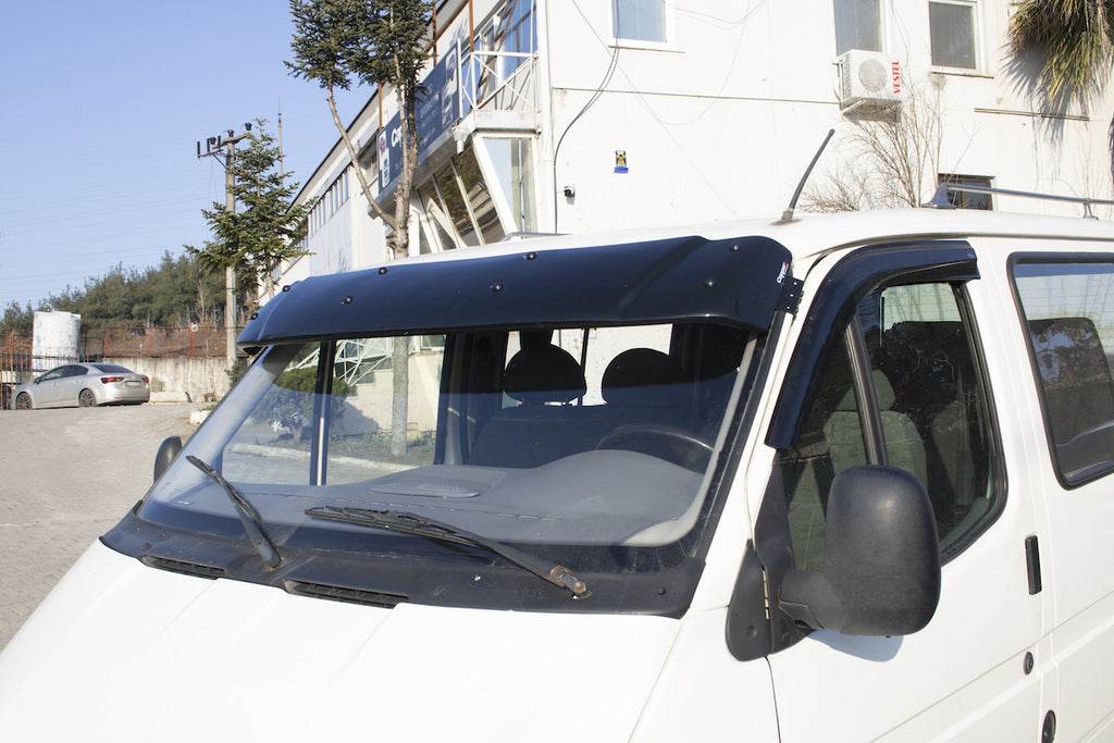 The visor on the windshield (gloss black, 5mm) for Ford Transit 1991-2000 - Reelken Auto
