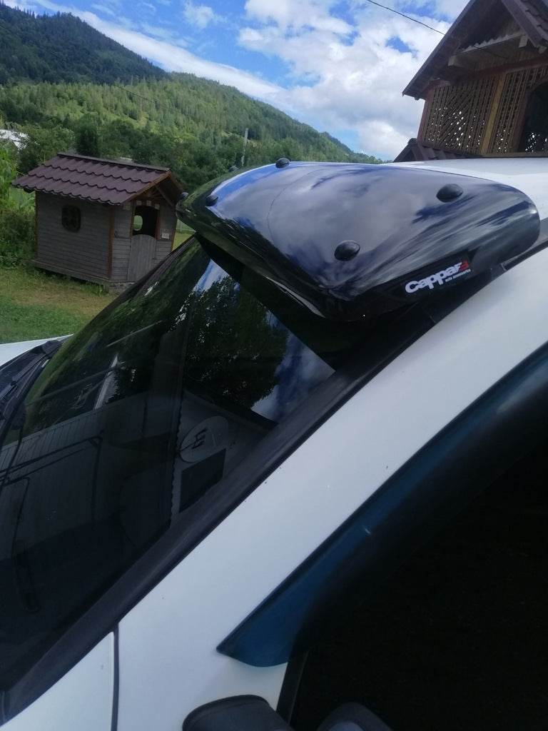 The visor on the windshield (gloss black, 5mm) for Fiat Doblo I 2005-2010 - Reelken Auto