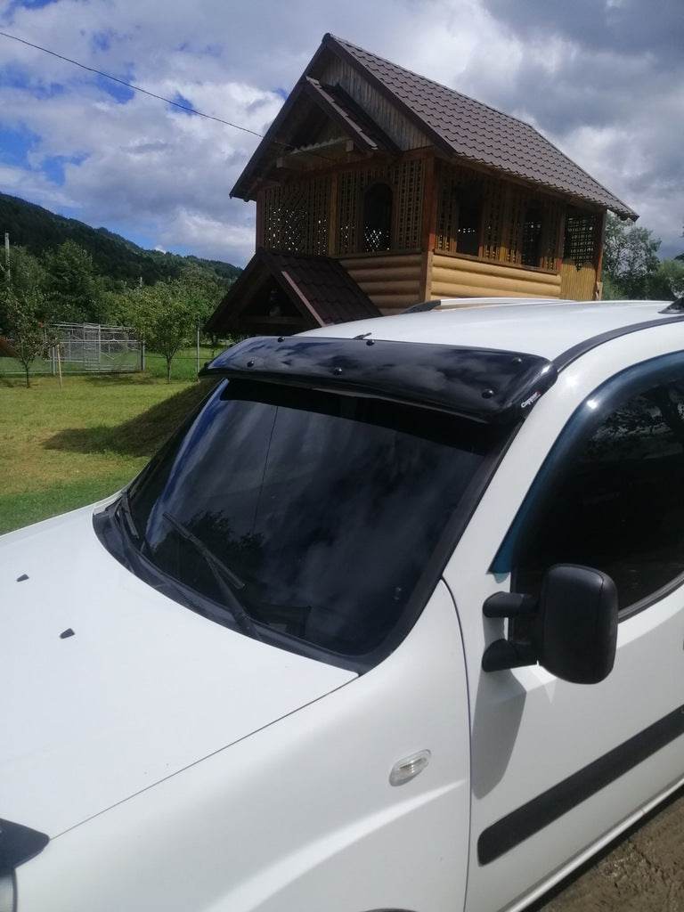 The visor on the windshield (gloss black, 5mm) for Fiat Doblo I 2005-2010 - Reelken Auto