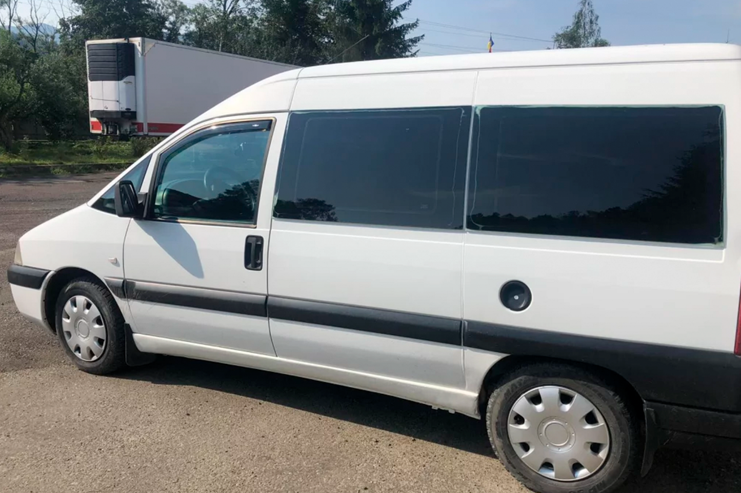 In-channel window deflectors (2 pcs, HIC) for Fiat Scudo 1996-2007 - image 3