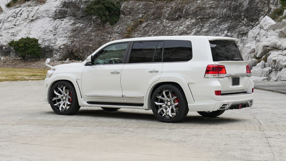 Body Kit 2016↗ (Wald) for Toyota Land Cruiser 200 2007-2021 - image 4