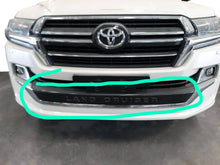 The front trim on the skirt for Executive 2019 for Toyota Land Cruiser 200 - Reelken Auto