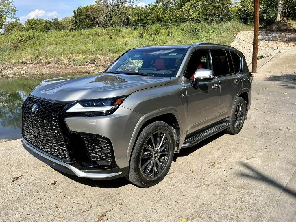A set of body kits F-Sport for Lexus LX 500d/600 - Reelken Auto