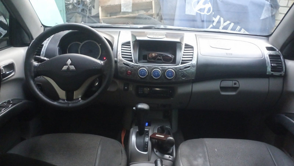 Panel overlays (11 parts) for Mitsubishi L200 2006-2015 - image 3