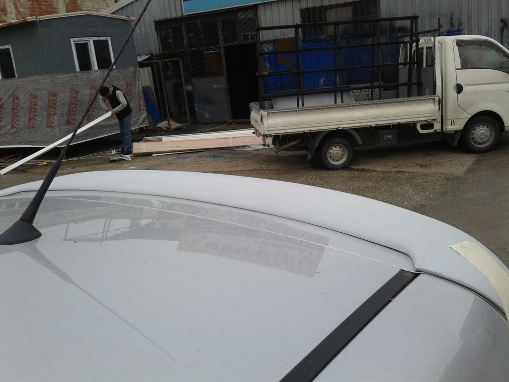 Spoiler (primed for painting) for Hyundai I-20 2008-2012 - image 3