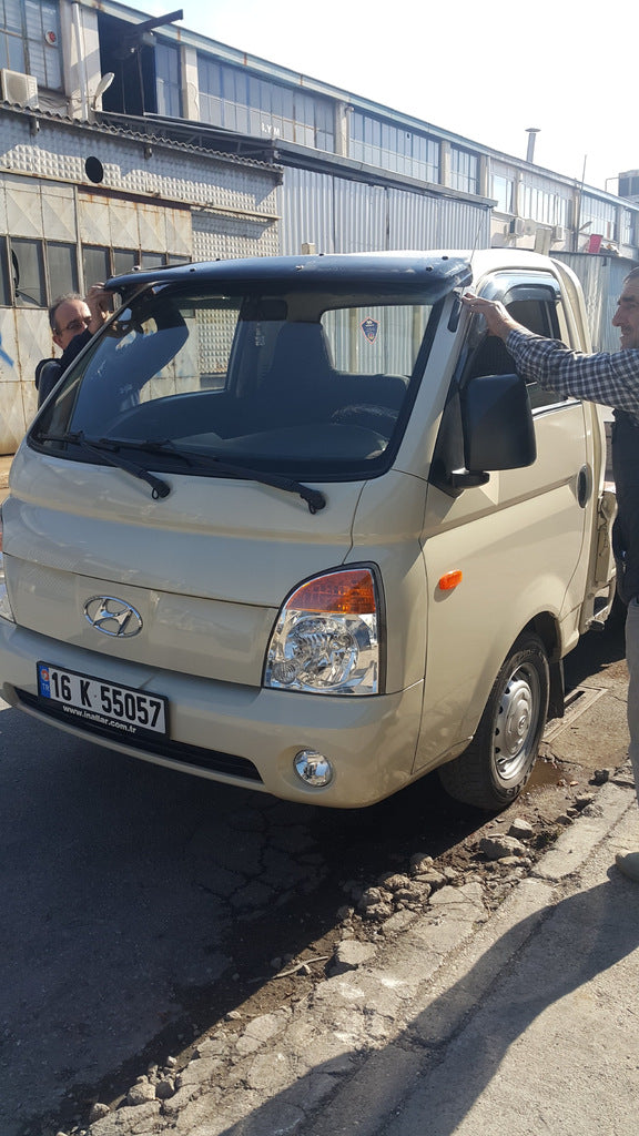 Windshield Visor (black gloss, 5mm) for Hyundai H100 - image 9