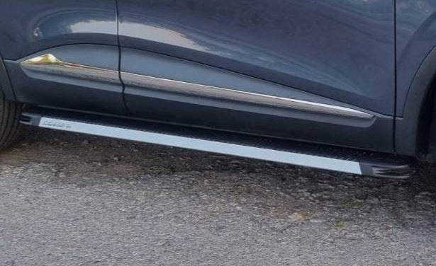 Lateral platforms Maya V1 (2 pieces, aluminum) for Renault Kadjar - Reelken Auto