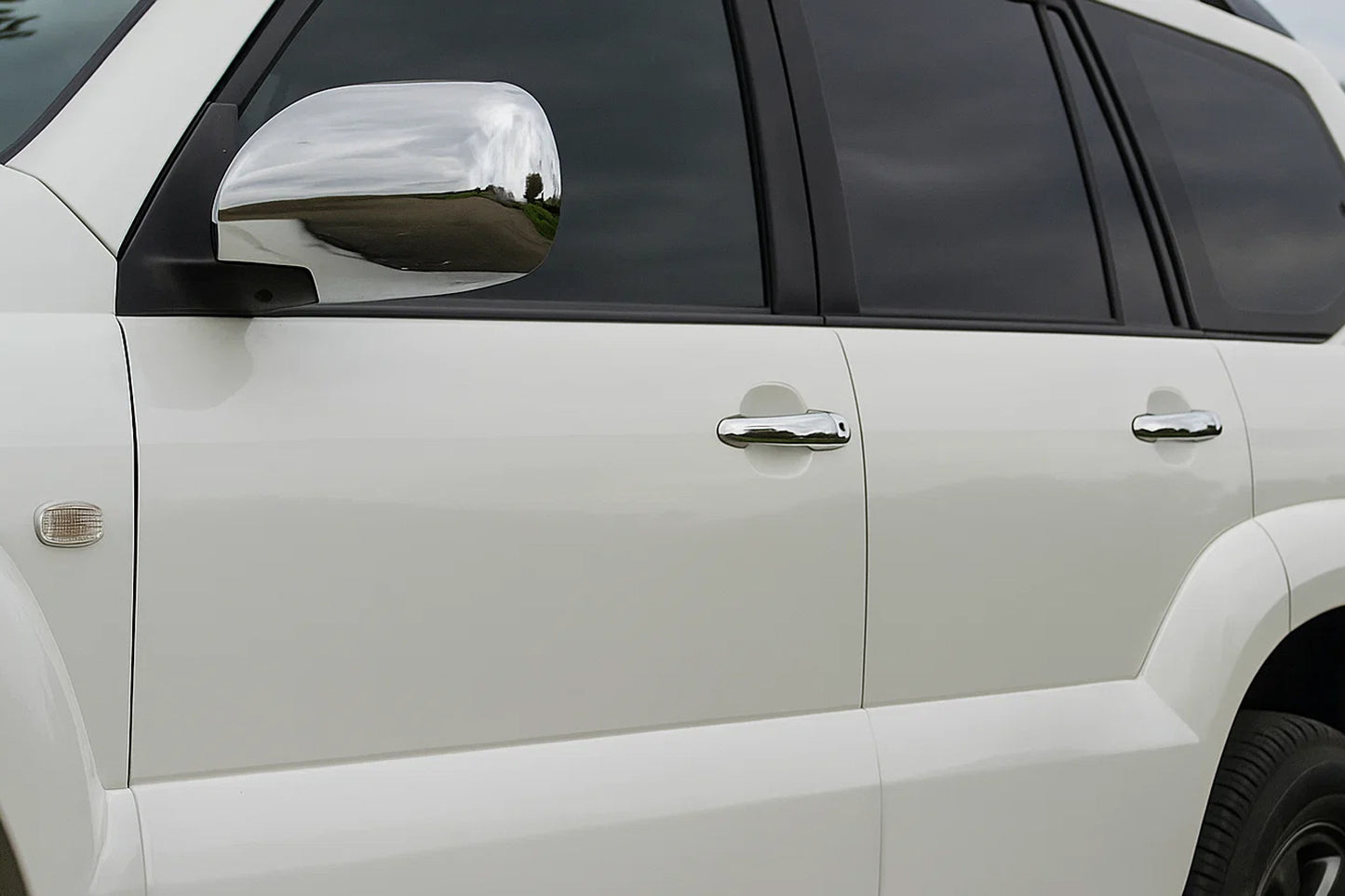 Chrome Door Handle Covers (4 pcs, Stainless Steel) for Toyota Land Cruiser Prado 120 2002-2009 - image 1