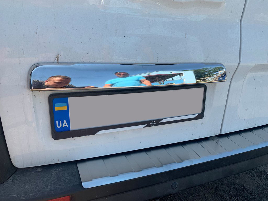 Stainless steel trim above license plate for Renault Trafic 2015- - image 6