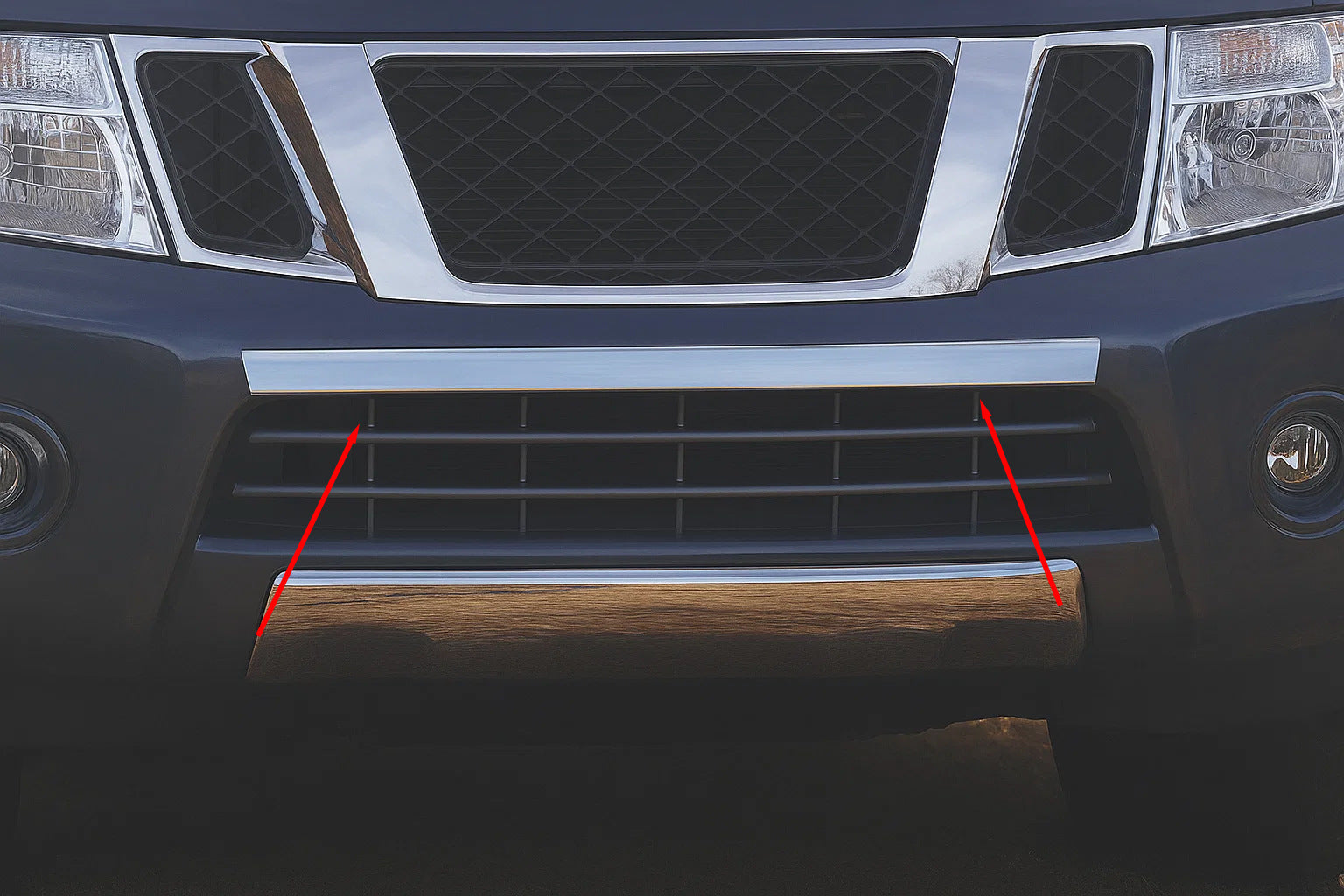 Stainless steel front bumper protector for Nissan Navara 2006-2015 - image 1