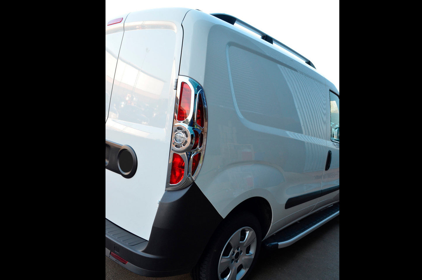 Chrome Tail Light Covers (2010-2015, 2 pcs, plastic) for Fiat Doblo II 2010-2022 - image 5