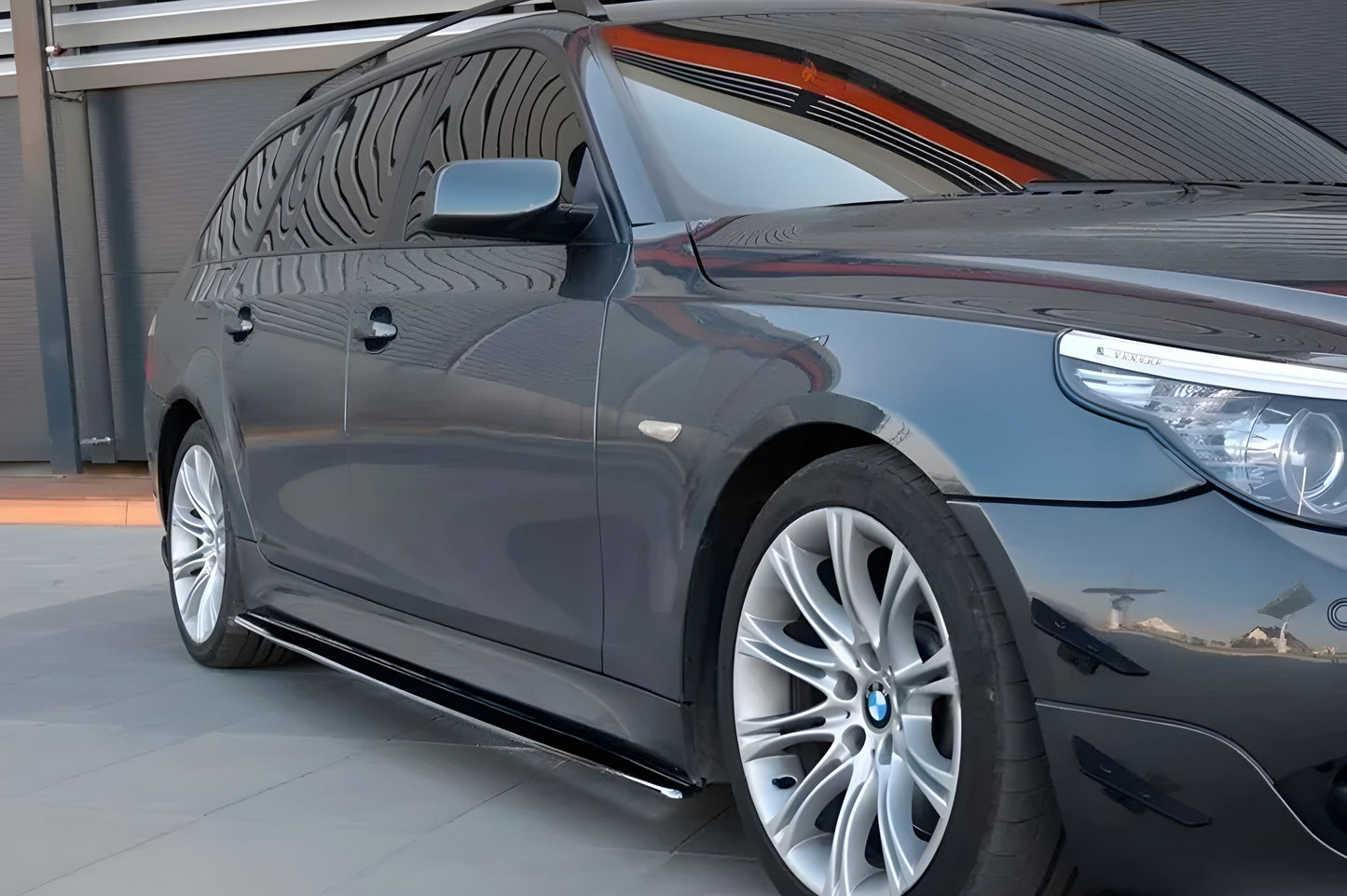 Side Skirts DPT (Gloss Black) for BMW 5 Series E60/E61 2003-2010 - image 1