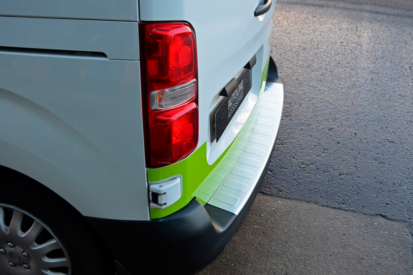 Rear Bumper Protector OmsaLine Stainless Steel for Citroen Jumpy/Dispatch 2017- - image 9