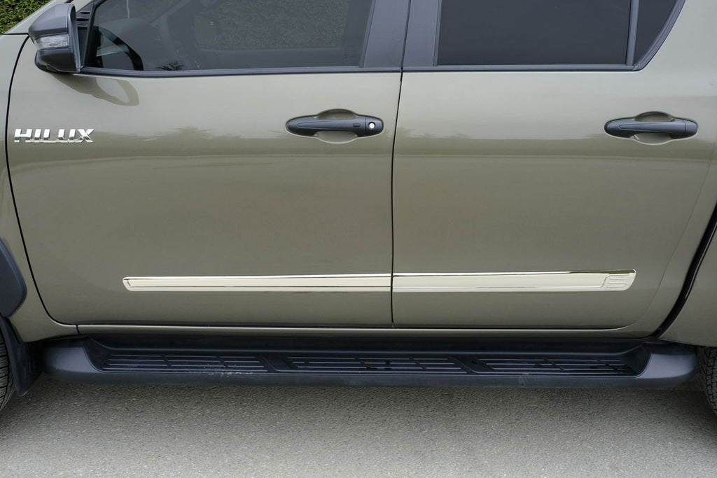 Molding Covers OmsaLine (4 pcs, Stainless Steel) for Toyota Hilux 2015- - image 2