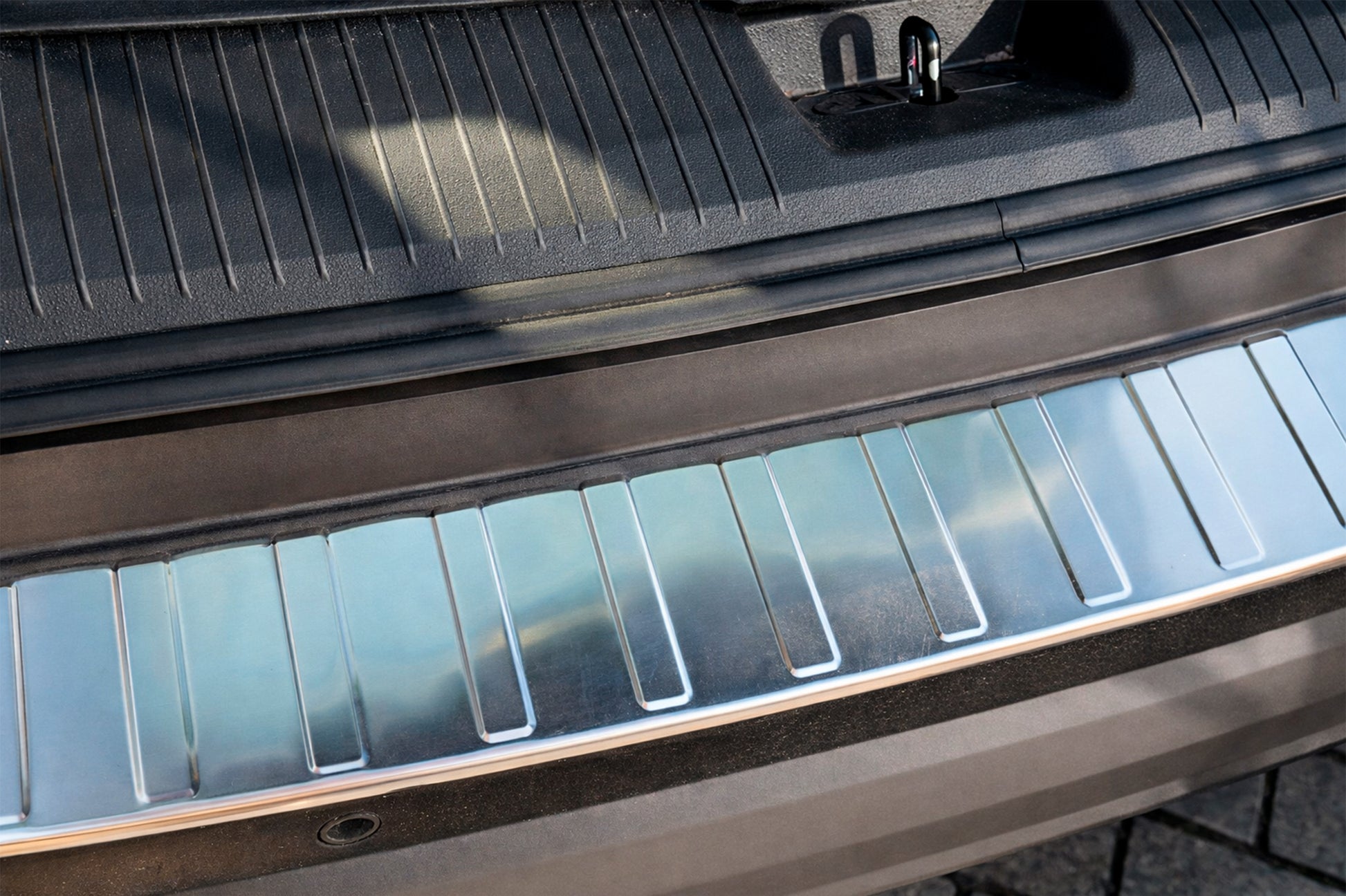 Carmos rear bumper protector (for e-Power, stainless steel, matte) for Nissan X-trail T33/Rogue 2022- - image 4