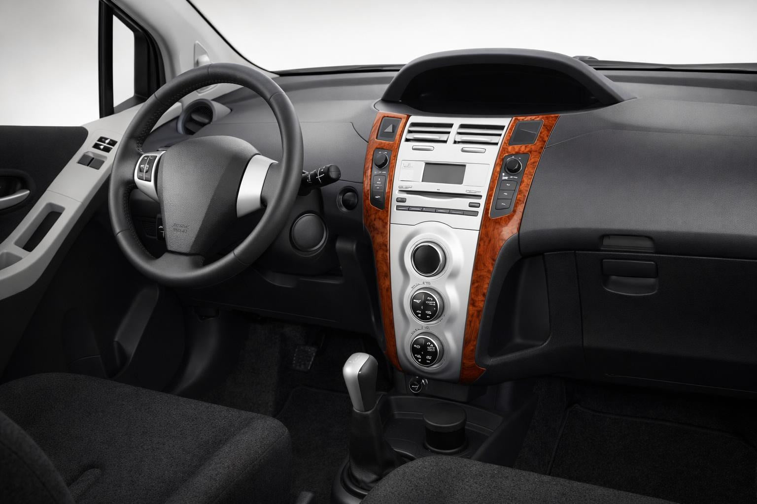Dashboard Trim Covers for Toyota Yaris 2006-2011 - image 1