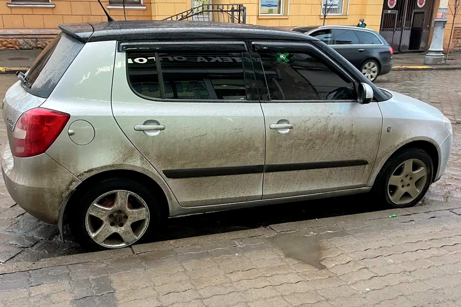 Window Deflectors HB (4 pcs, HIC) for Skoda Fabia 2007-2014 - image 6