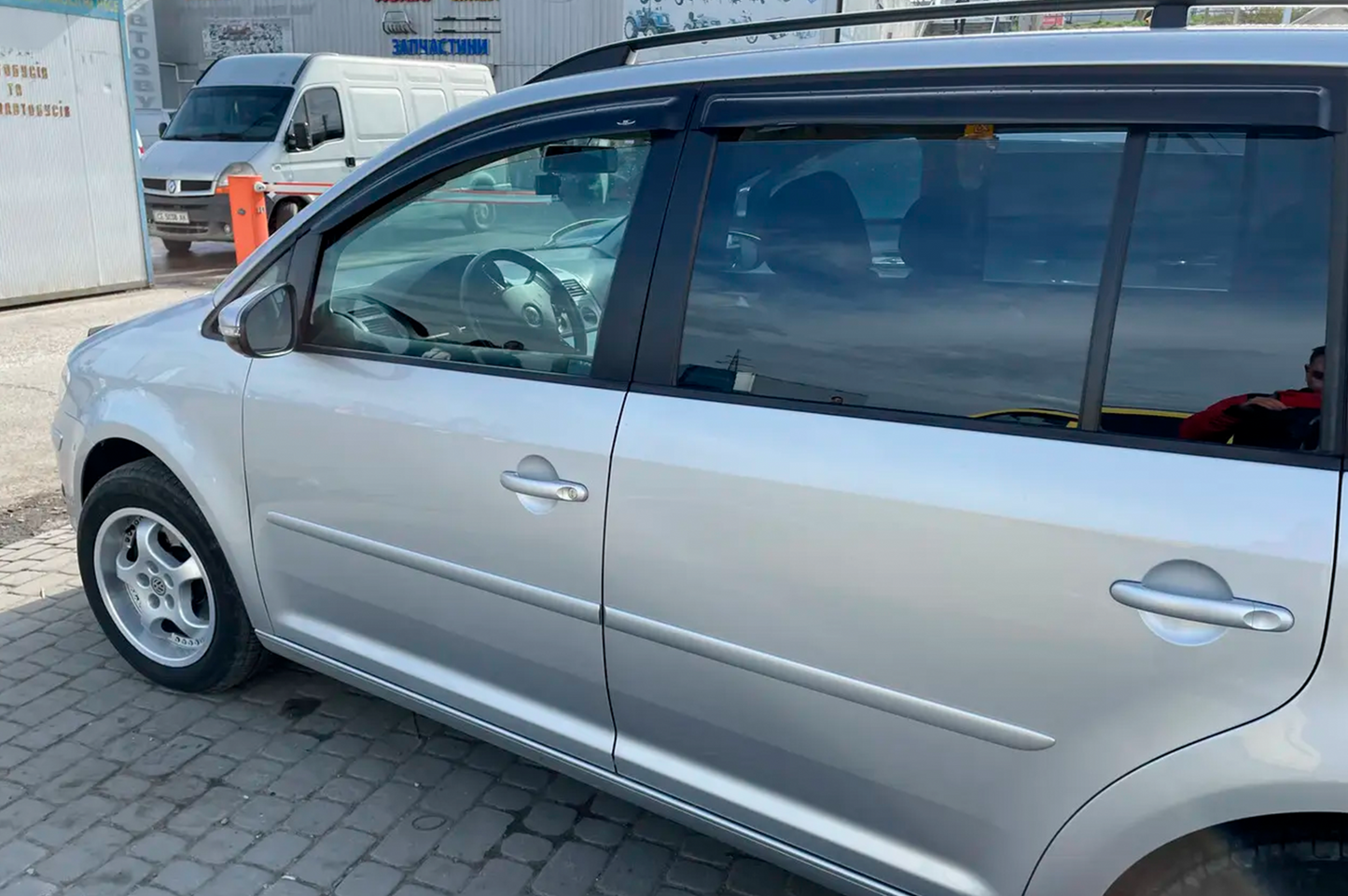 Window Deflectors (4 pcs, HIC) for Volkswagen Touran 2003-2010 - image 9