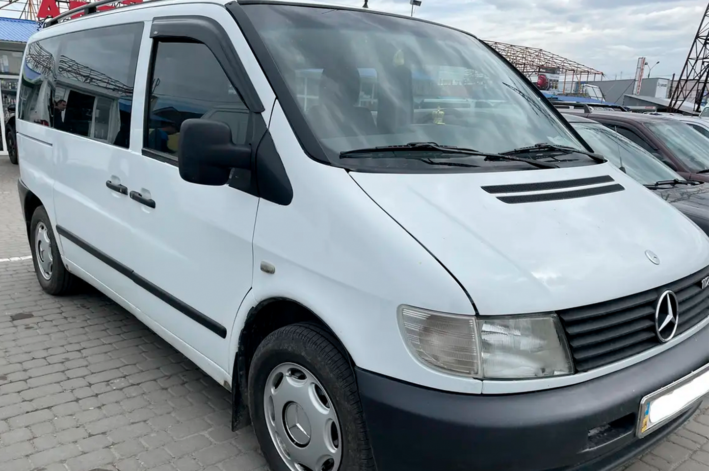 Window Deflectors (2 pcs, HIC) for Mercedes Vito W638 1996-2003 - image 2