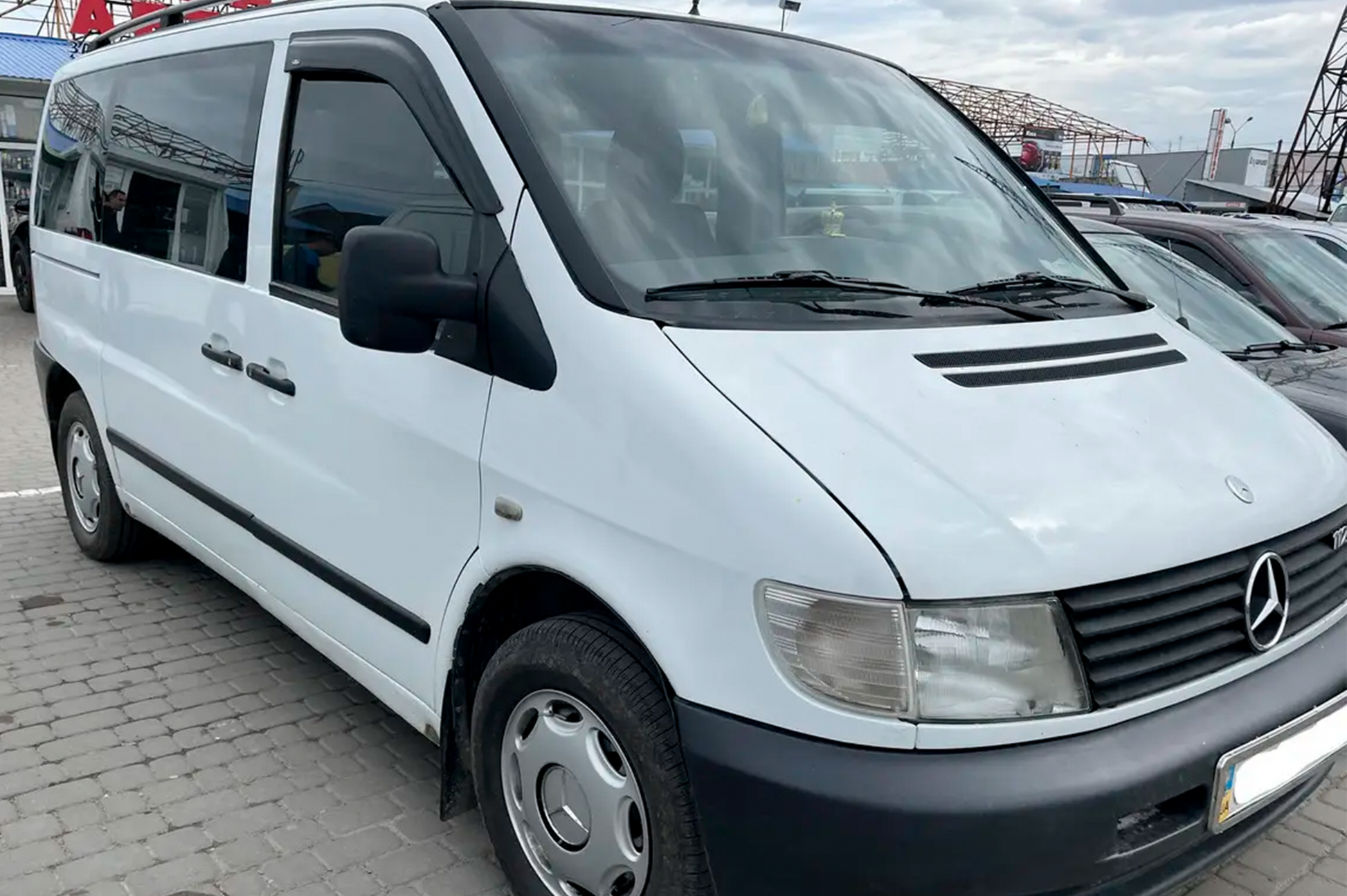 Window Deflectors (2 pcs, HIC) for Mercedes Vito W638 1996-2003 - image 2