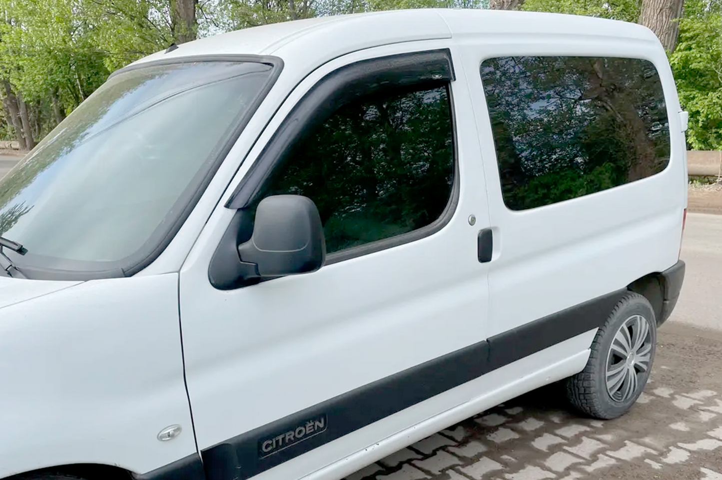 Window Deflectors 11 cm (2 pcs, HIC) for Renault Kangoo 1998-2008 - image 1