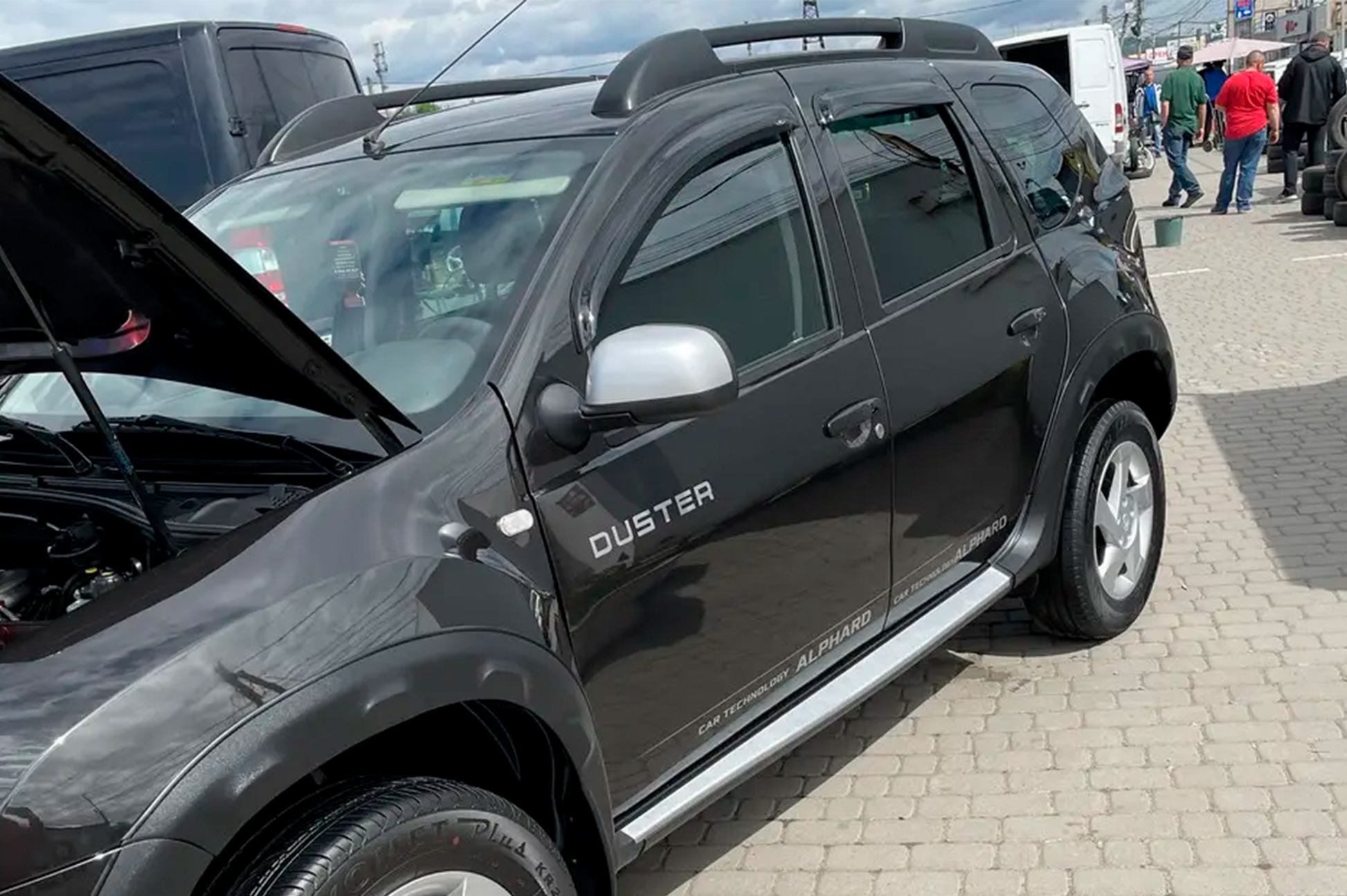 Window Deflectors (4 pcs, HIC) for Dacia Duster 2008-2018 - image 2