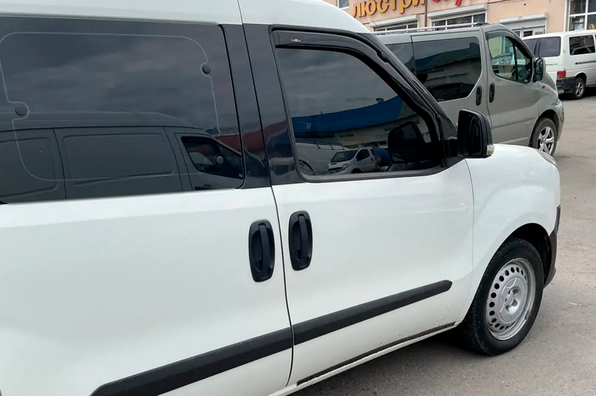 In-channel window deflectors (2 pcs, HIC) for Fiat Doblo II 2010-2022 - image 5