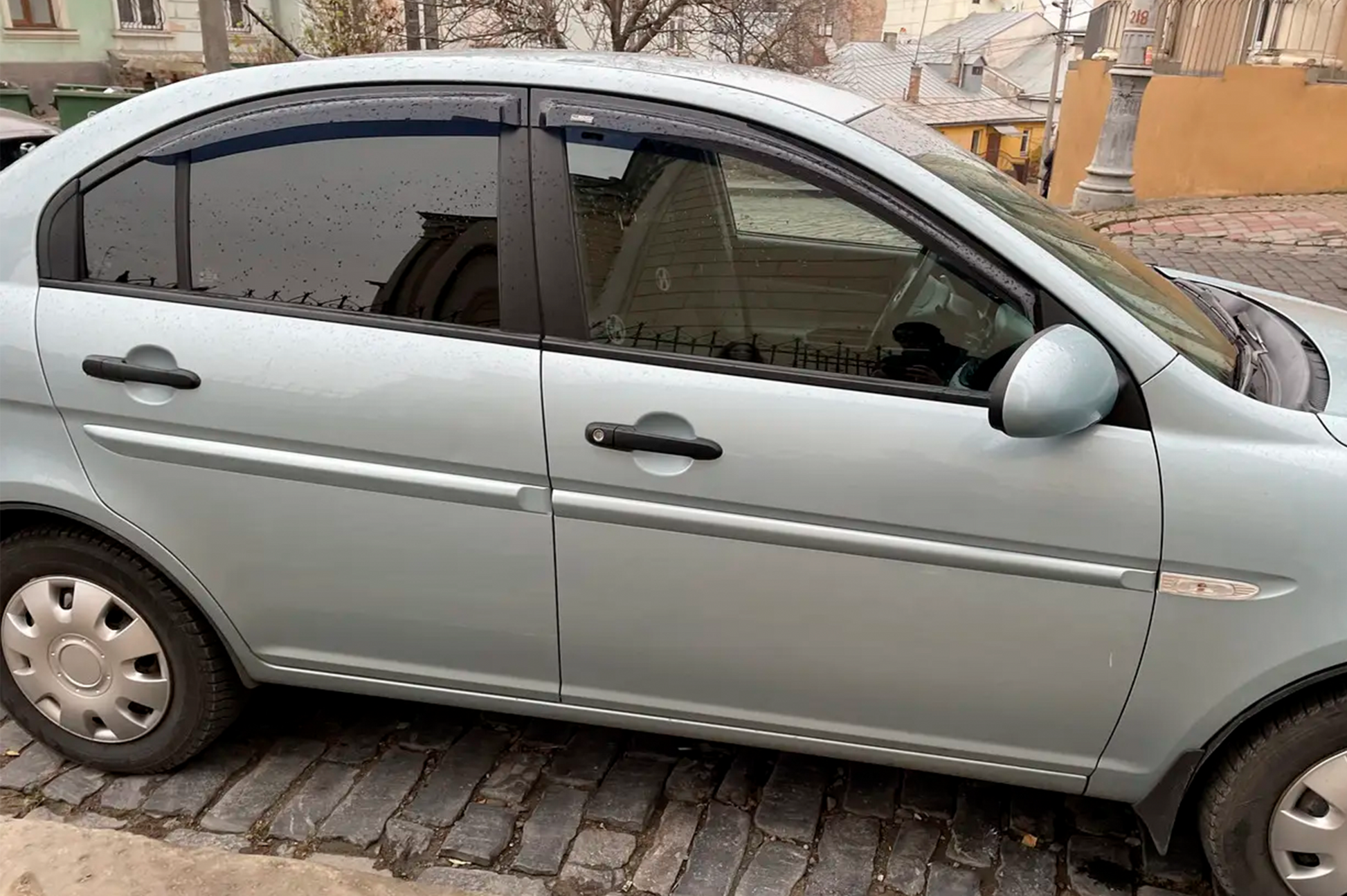 Window Deflectors (4 pcs, HIC) for Hyundai Accent 2006-2010 - image 1