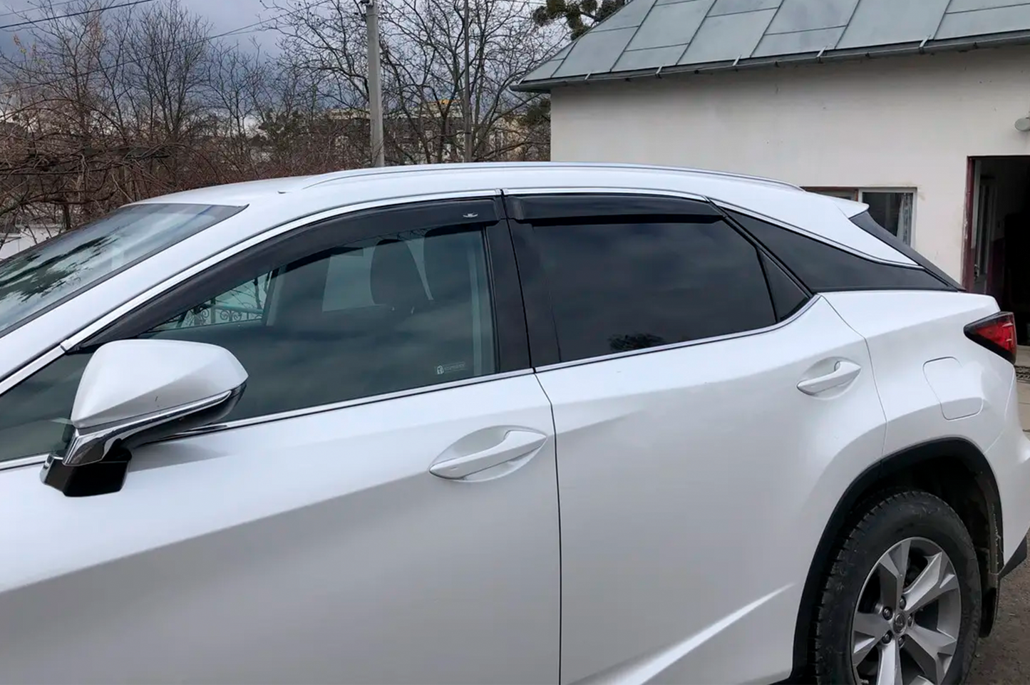 Window Deflectors with Chrome Trim Short (4 pcs, HIC) for Lexus RX 2016-2022 - image 1
