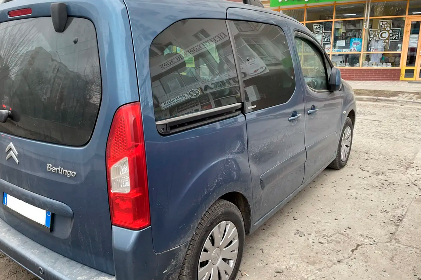 In-channel window deflectors (2 pcs, HIC) for Citroen Berlingo 2008-2018 - image 4