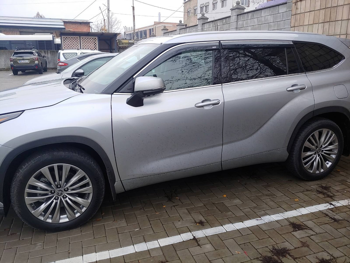Niken Luxury chrome windbreakers (4 pcs) for Toyota Highlander 2019- - image 11