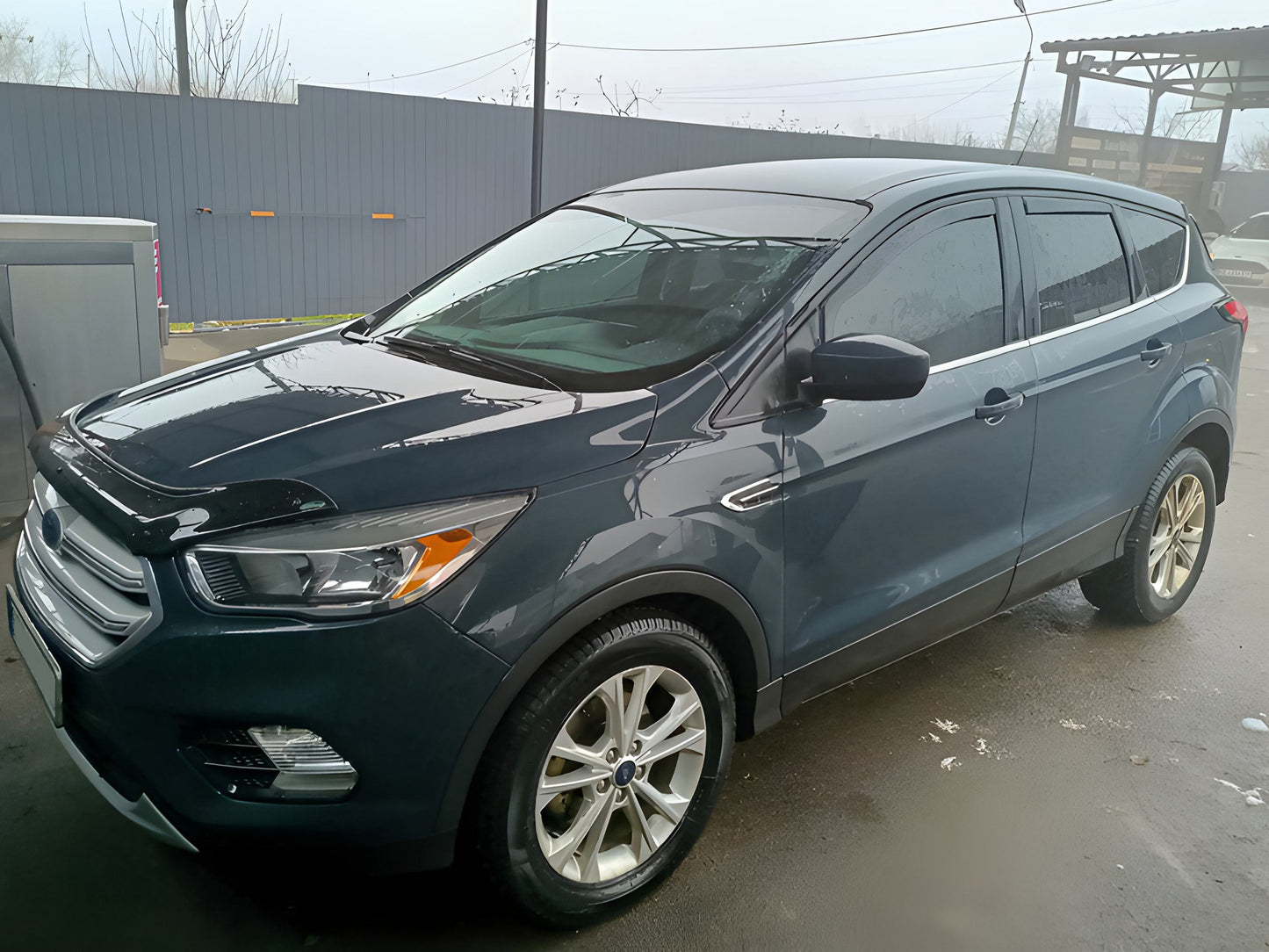 In-Channel Wind Deflectors Niken Luxury (4 pcs) for Ford Kuga/Escape 2013-2019 - image 1