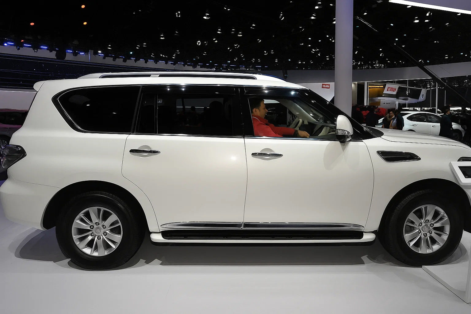 Door Moldings (4 pcs, Chrome) for Nissan Armada 2016-2024 - image 4