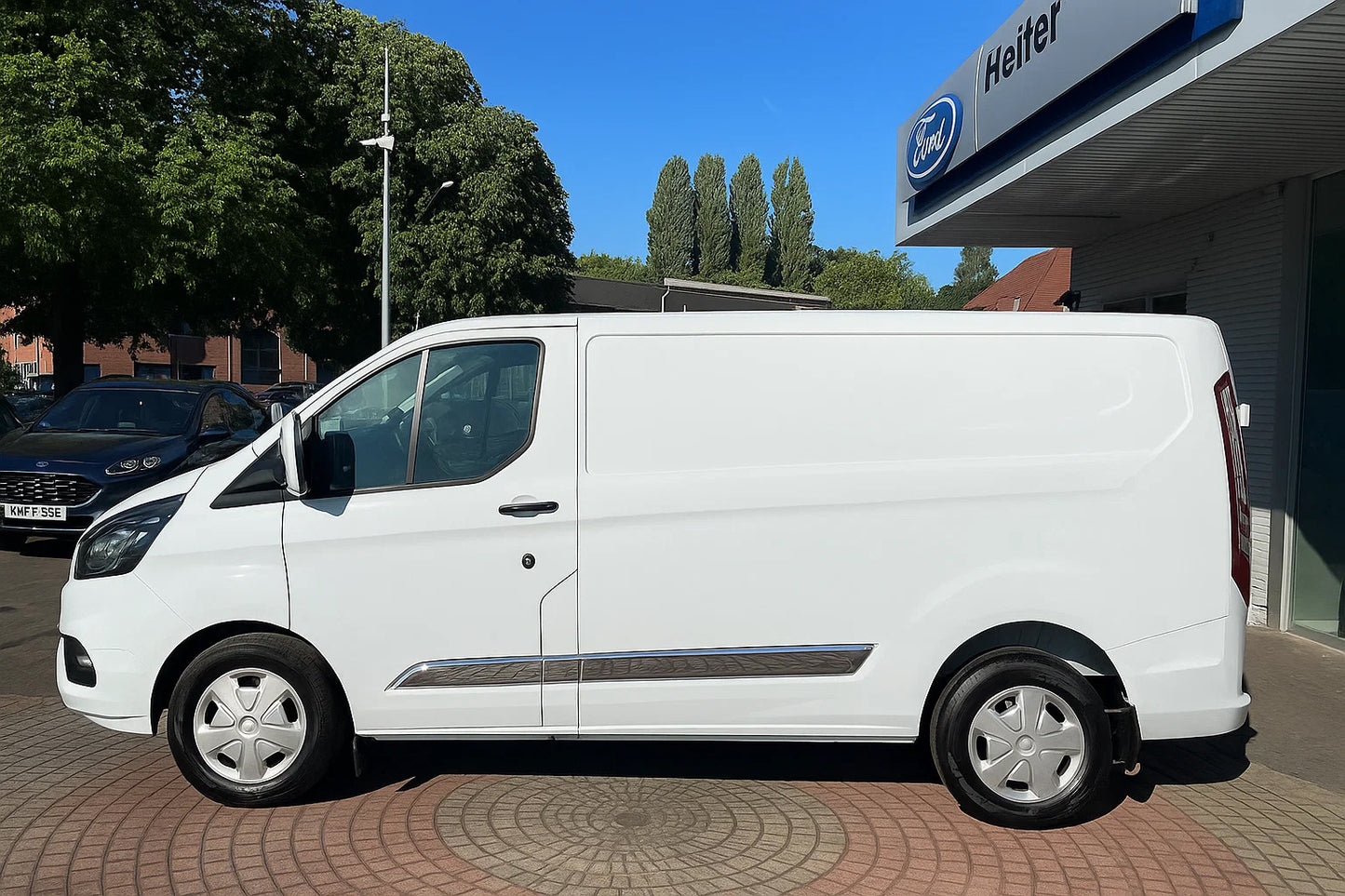 Door Mouldings Carmos (5 pcs, Stainless Steel) for Ford Custom 2013-2022 - image 3