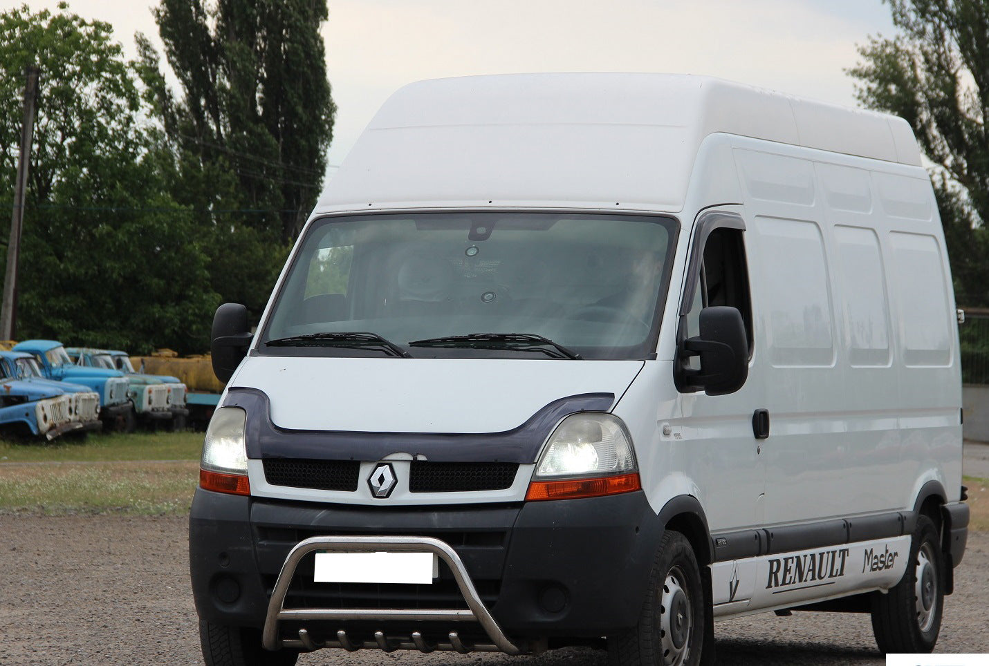 Front bar (stainless steel) for Renault Master 1998-2010 - image 2