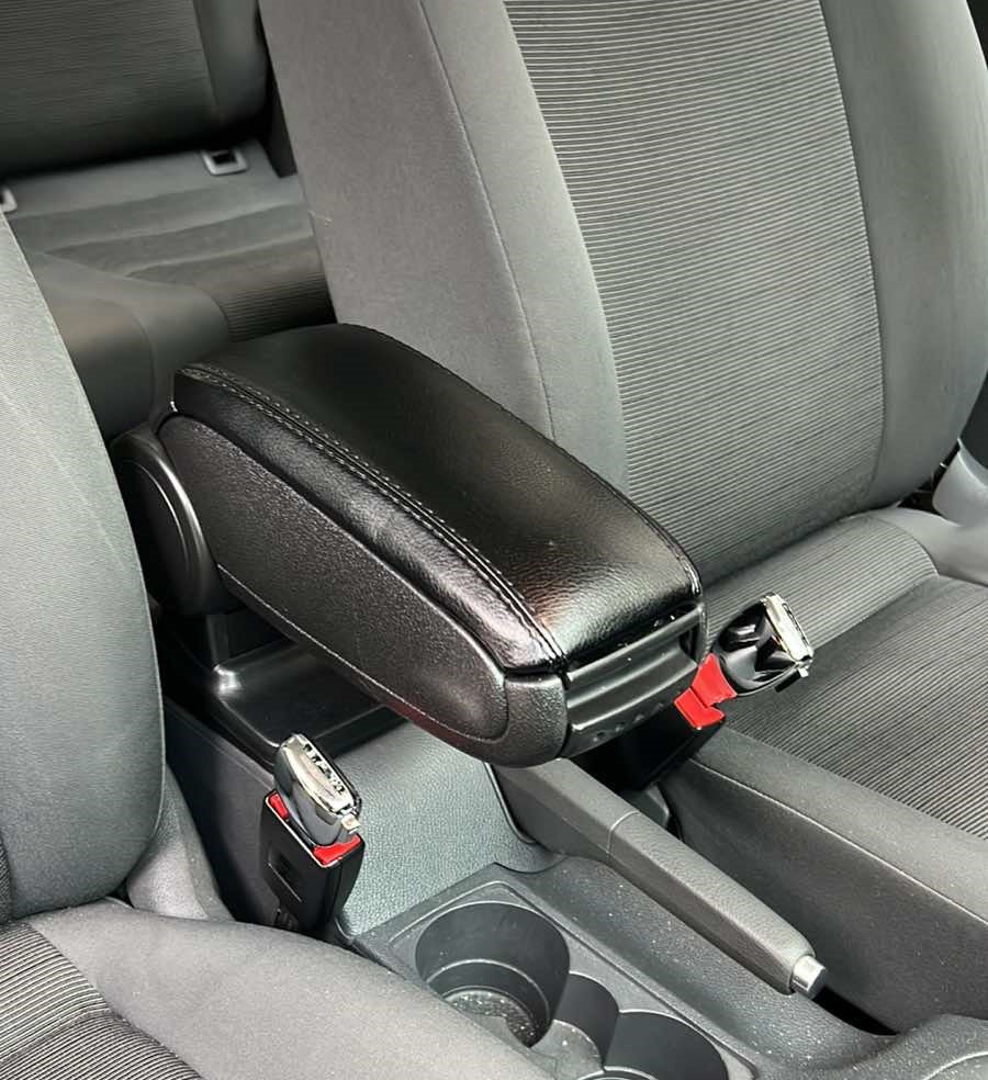 Armrest with key holder for Volkswagen Golf 5 2003-2009 - image 5