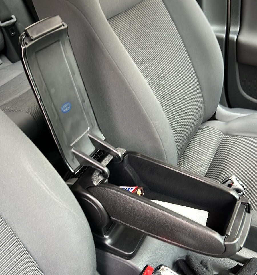 Armrest with key holder for Volkswagen Golf 5 2003-2009 - image 8