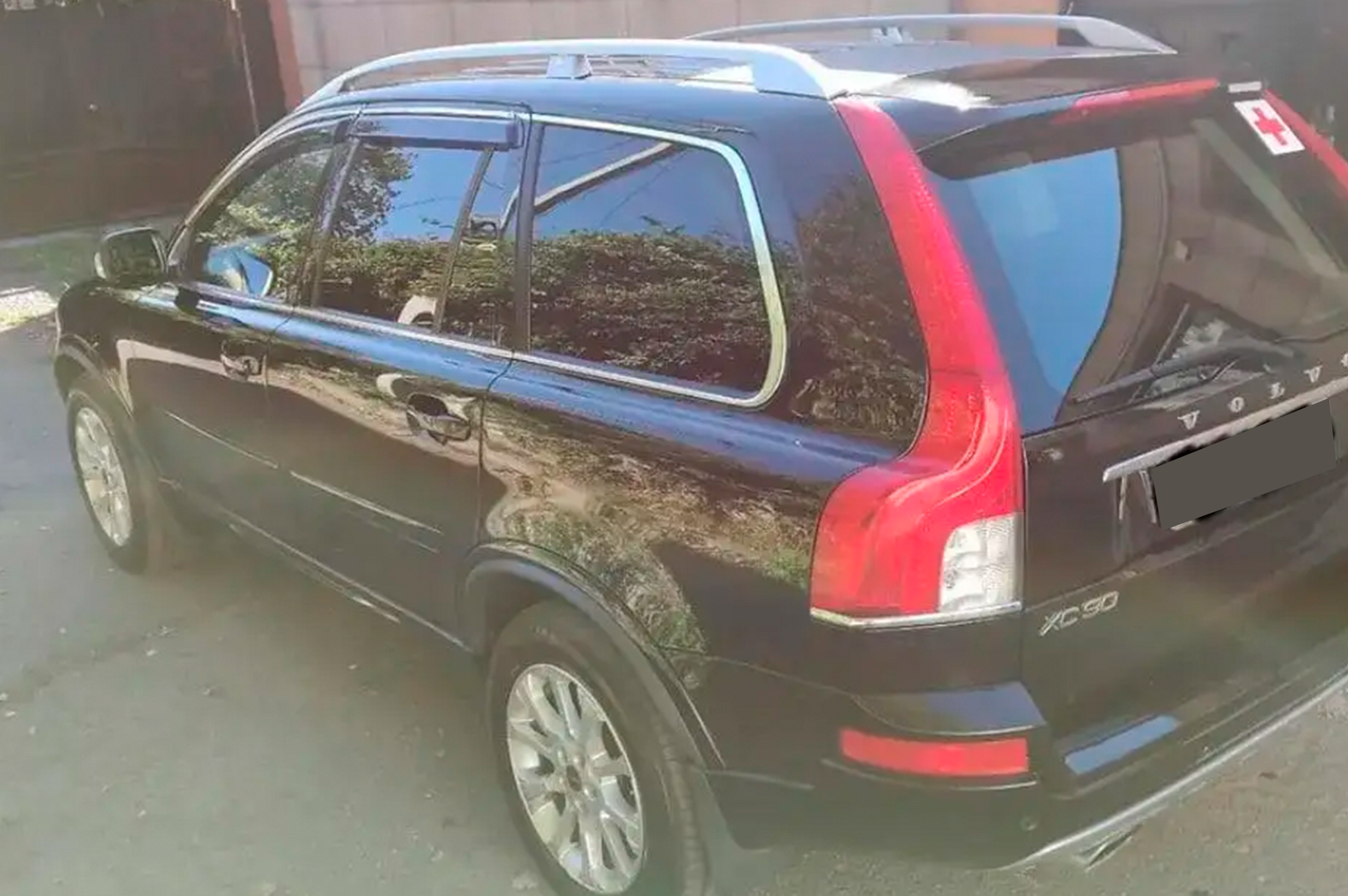 Window deflectors with chrome trim (4 pcs, HIC) for Volvo XC90 2002-2014 - image 2