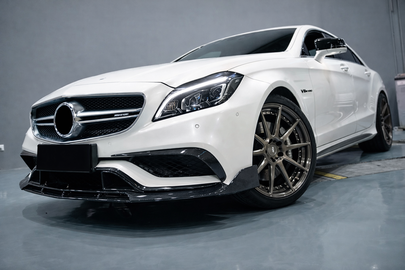 Front Bumper Lip V2 Add-on (for CLS63 AMG SD 2015-2018, Carbon) for Mercedes CLS C218 2011-2018 - image 1