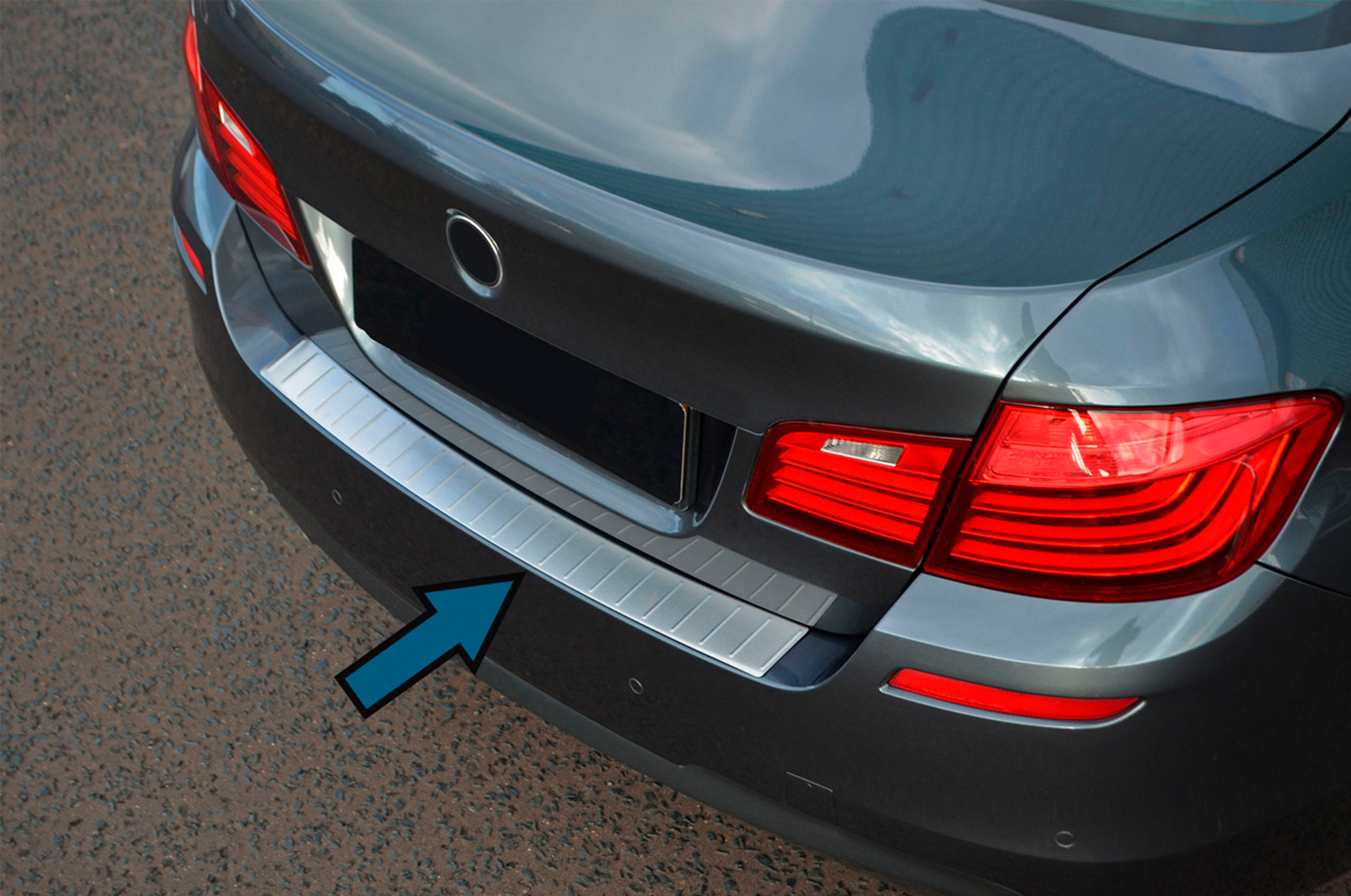 Rear bumper protector OmsaLine (SD, stainless steel) for BMW 5 Series F10/F11 2010–2016 - image 1